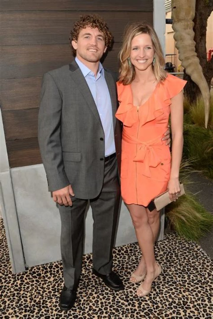 Amy Askren who is famous as a wife of Ben Askren shares a net worth over $10 million with her husband