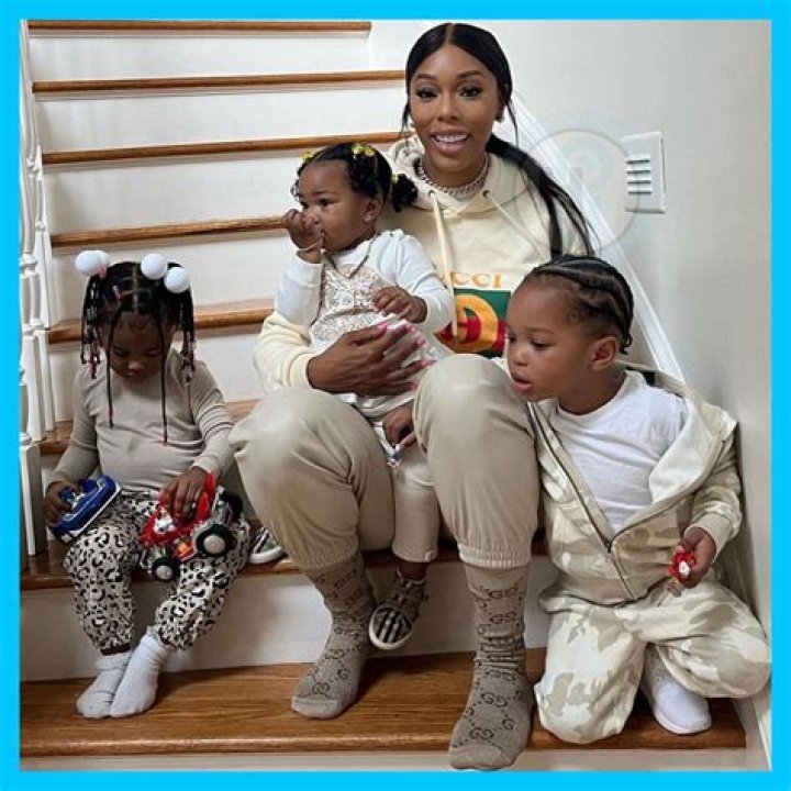 班比・バンビ・Bambi net worth, income and estimated earnings of Youtuber channel