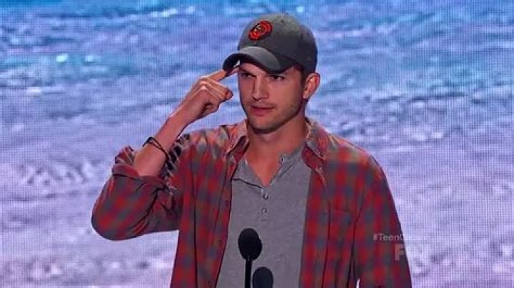 Can Ashton Kutcher Sing?