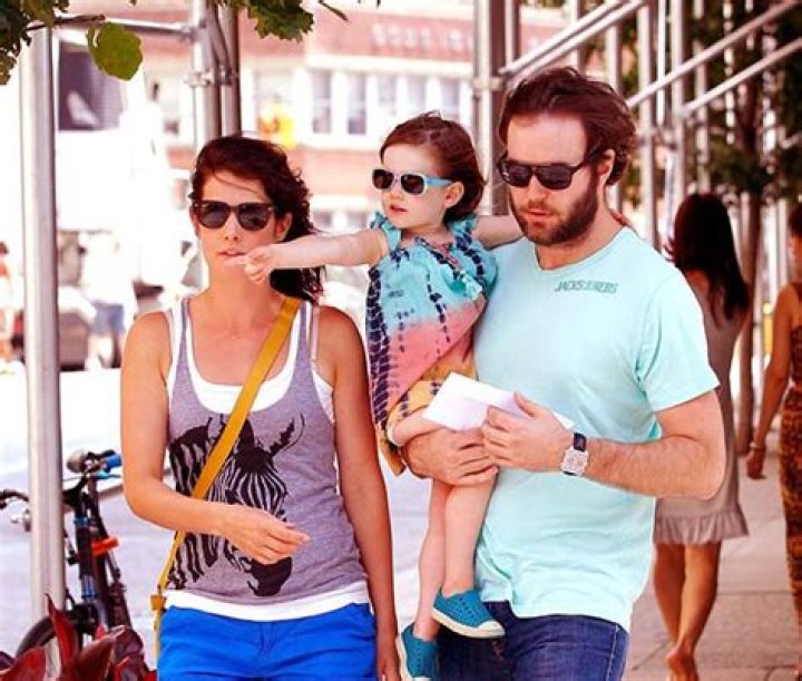 Cobie Smulders’ Married & Family Life; Meet Her Husband & Children