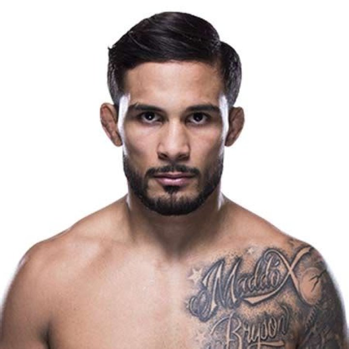 Dennis Bermudez Bio-salary, net worth, married, girlfriend, dating, children, career