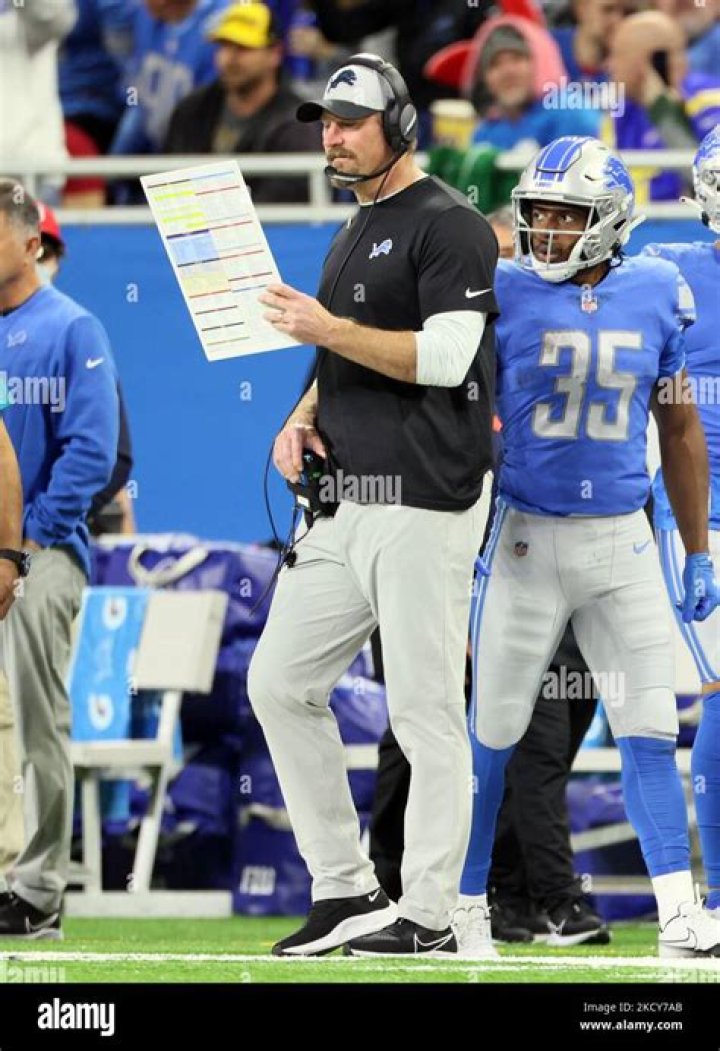 Detroit Lions Head Coach Dan Campbell's Bio, Parents, Family, Wife, Children, Net Worth, NFL Career, Earnings, Salary, Contract
