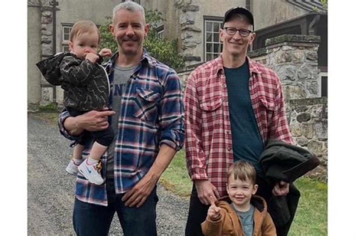 Does Anderson Cooper Have Any Siblings?