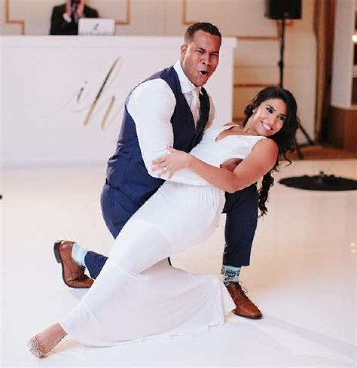 Jordan Hicks Biography- MLB player, Salary, Earnings, Net worth, Married, Relationship, Affair, Age, Height, Girlfriend, Children, Stats, Contracts