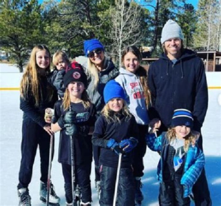 Know About American Skateboarder Tony Hawk's Bio, Family, Parents, Children, Wife, Girlfriend, Net Worth, Earnings, Sponsors, Real Estates