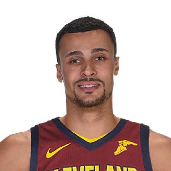 Larry Nance Jr., NBA, Club, Salary, net worth, career, contract, relationship, married, wife, children, facts