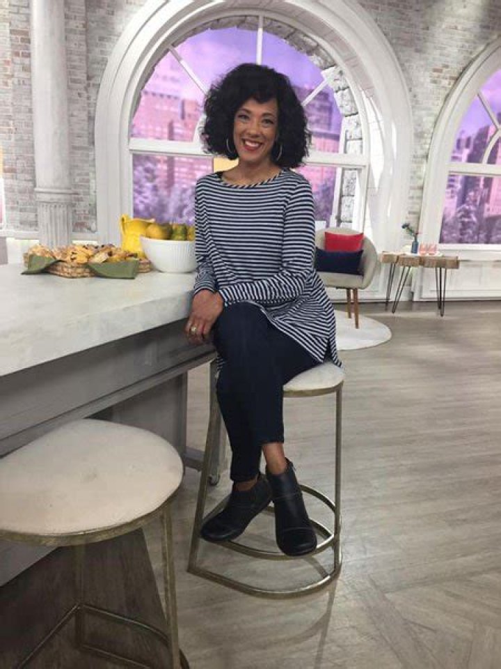 Leah Williams QVC Weight Loss - Learn All The Facts On How She Managed To Slim Down!