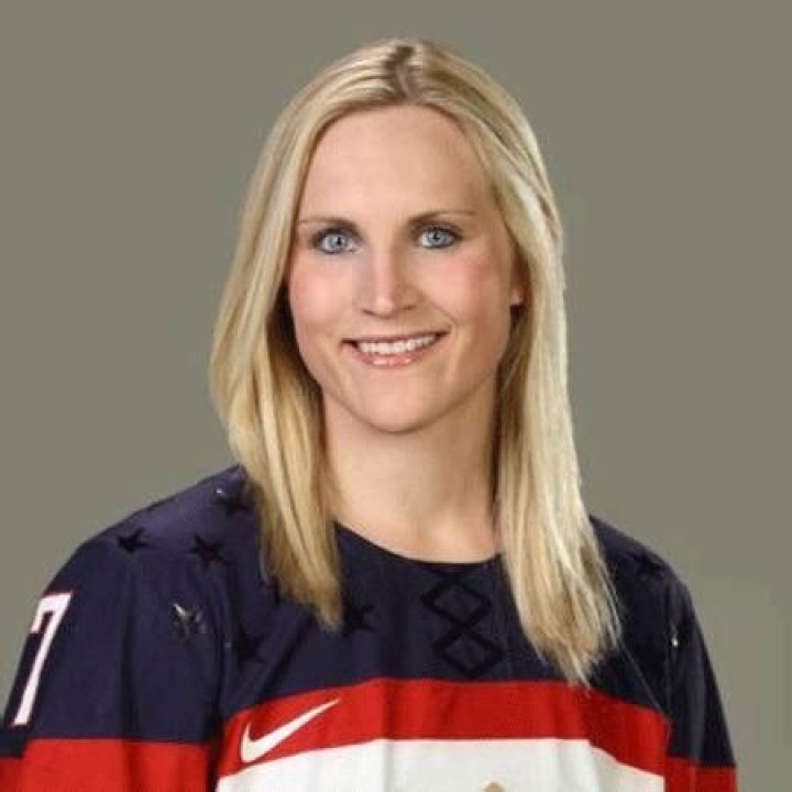 Monique Lamoureux Bio - net worth