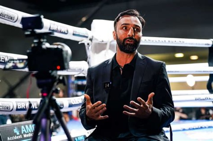 Paulie Malignaggi Biography- Boxer, Bare Knuckle, Salary, Earnings, Married, Relationship, Girlfriend, Affair, Age, Height, Family, Dating