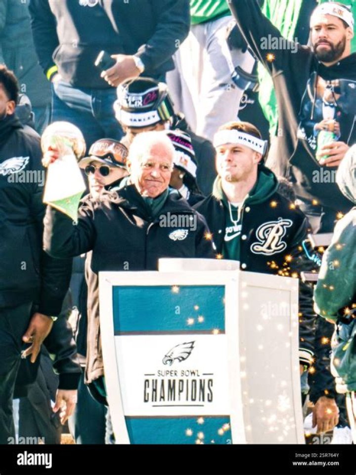 Philadelphia Eagles Owner Jeffrey Lurie Net worth and Properties; Who is his Wife?