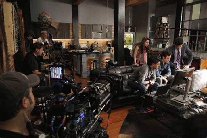 RITESH RAJAN, ALLISON SCAGLIOTTI, KYLE HARRIS, DAMON DAYOUB – Celeb Secrets