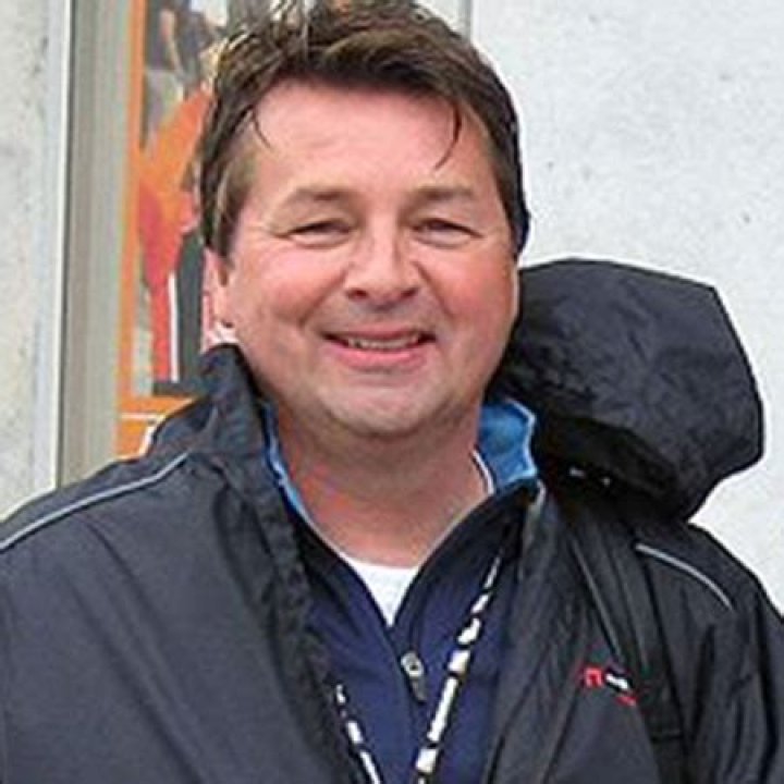 Scott Goodyear Bio-salary, net worth, married, children, wife, relationship, career, biography, age, ESPN, Car Race, Reporter