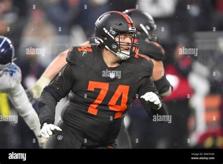 Teven Jenkins NFL Contract and Salary (Bio, Age, Family, Girlfriend, Affair, Stats)