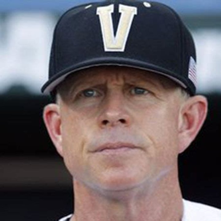 Tim Corbin Biography- Salary, Earnings, Net worth, Married, Wife, Girlfriend, Children, Age, Height, Nationality, Family