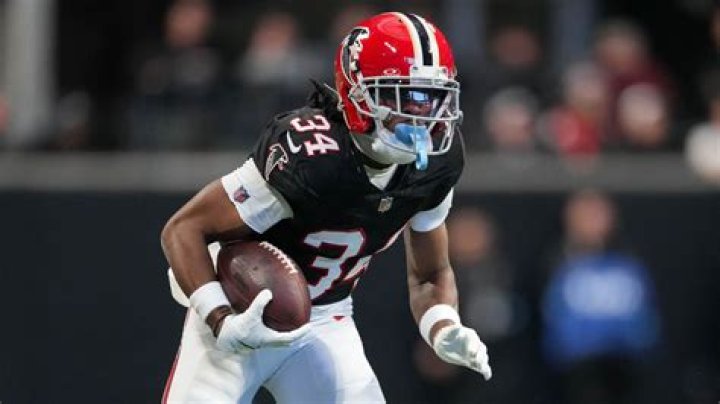 Under $57 million contract extension with the Atlanta Falcons, How much is his salary and net worth in 2020? Is he married?