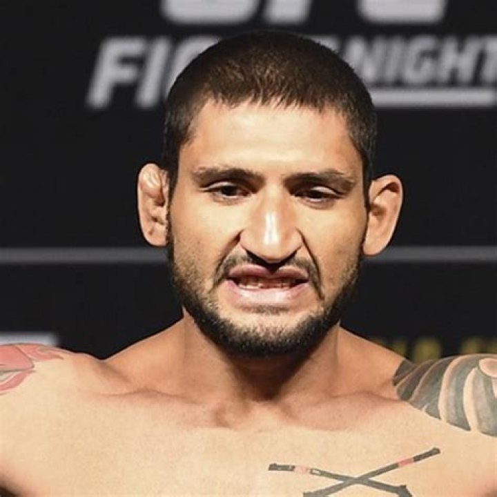 Vinicius Moreira Biography; How much does he Earn from UFC? His Relationship Status, Girlfriend MMA Stats, Earnings