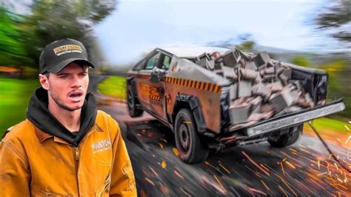 WhistlinDiesel video statistics