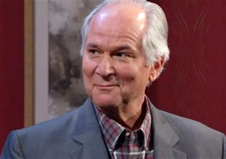 Xander’s Mysterious Call-Looks To Stefan For Answers, But Might Konstantin Be Setting A Trap?