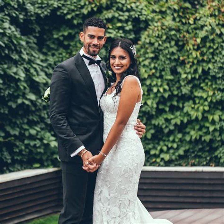 Yasmani Grandal Bio - married, salary, net worth